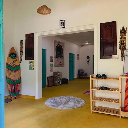 Lazy Monkey Surfhostel - Sri Lanka 디크웰라 외부 사진
