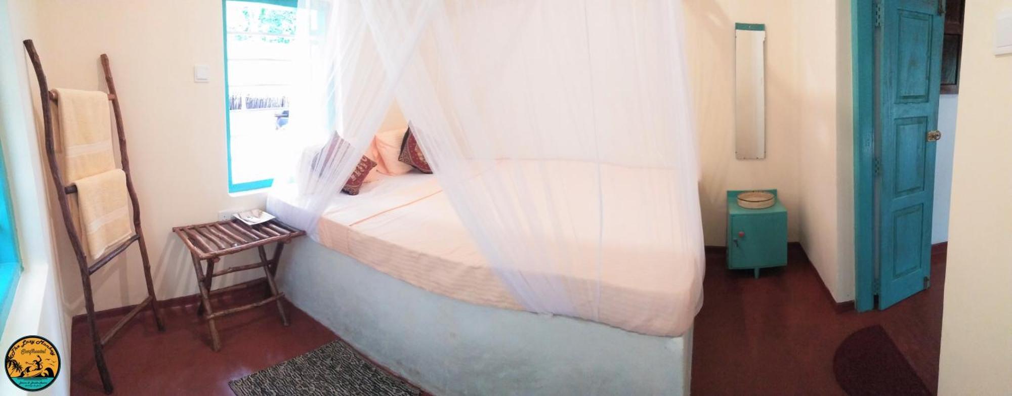 Lazy Monkey Surfhostel - Sri Lanka 디크웰라 외부 사진