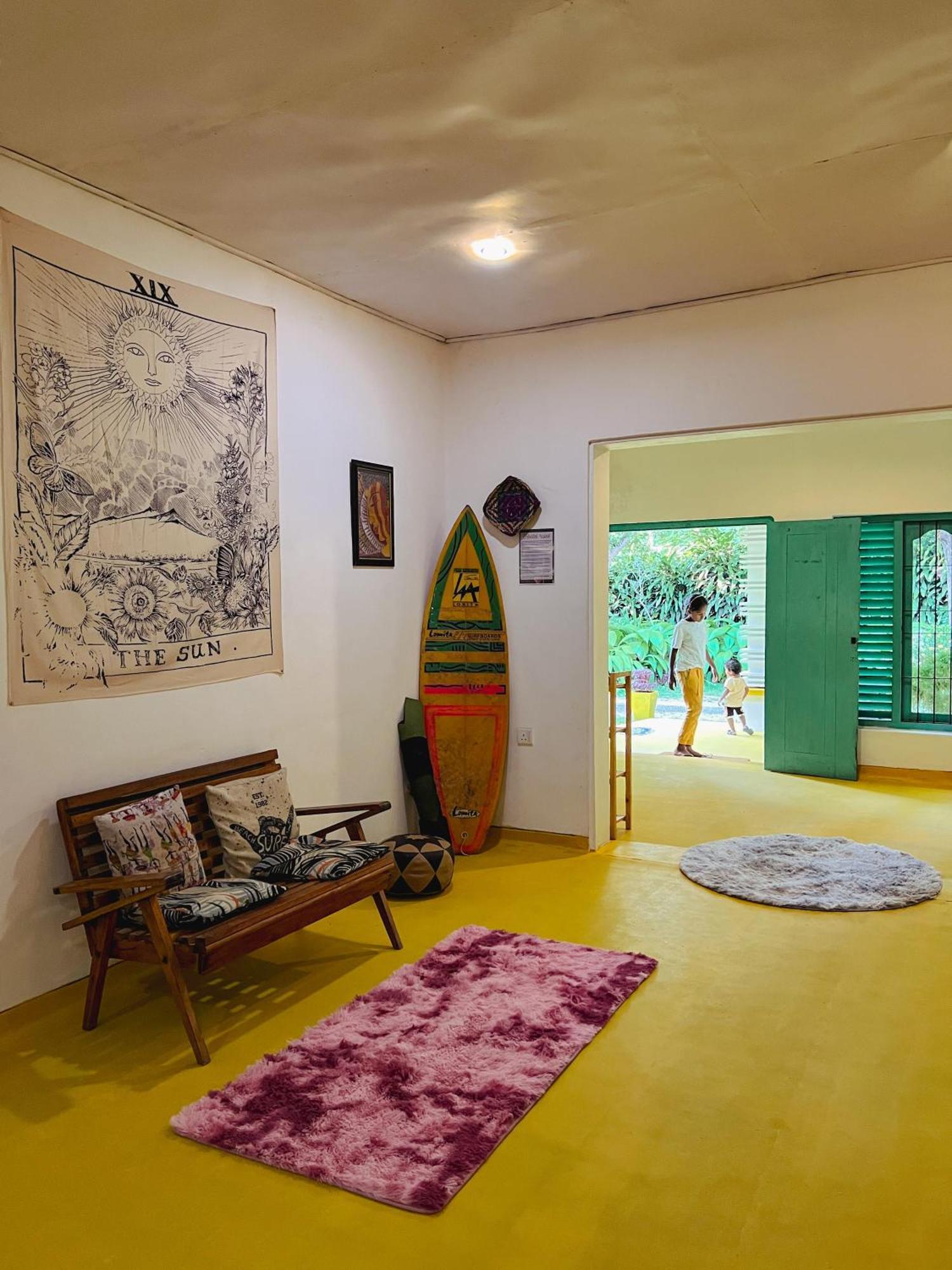 Lazy Monkey Surfhostel - Sri Lanka 디크웰라 외부 사진